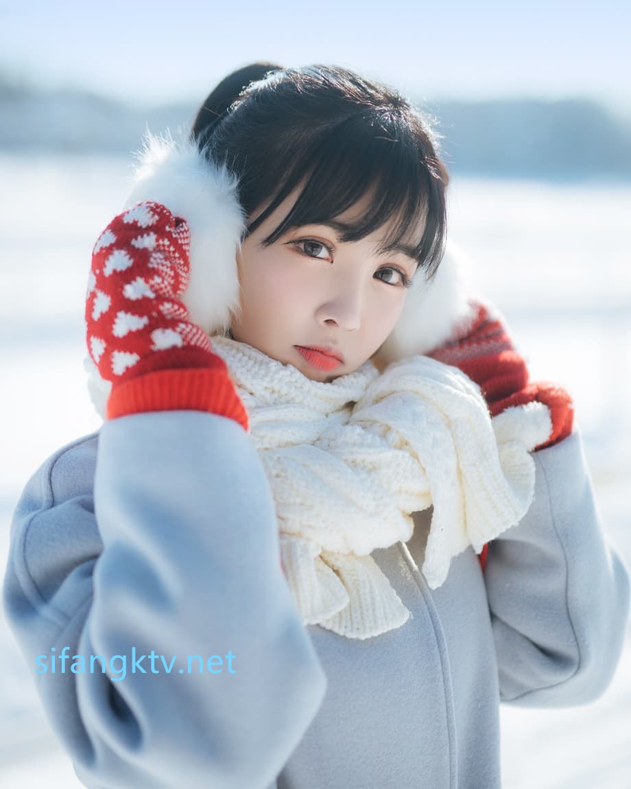 【2023-12-04】Taken all off even at christmas.m4v